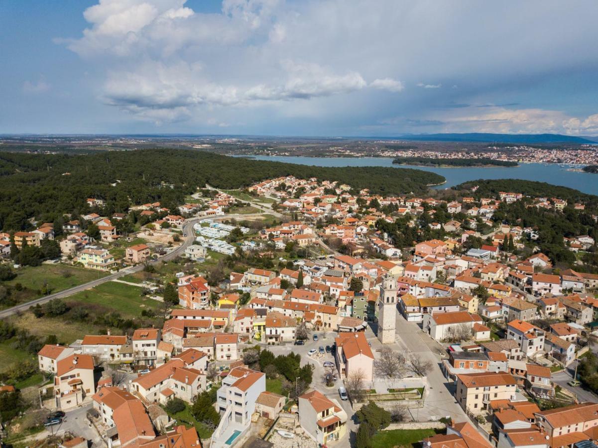 Apartment Lavanda Премантура Екстер'єр фото